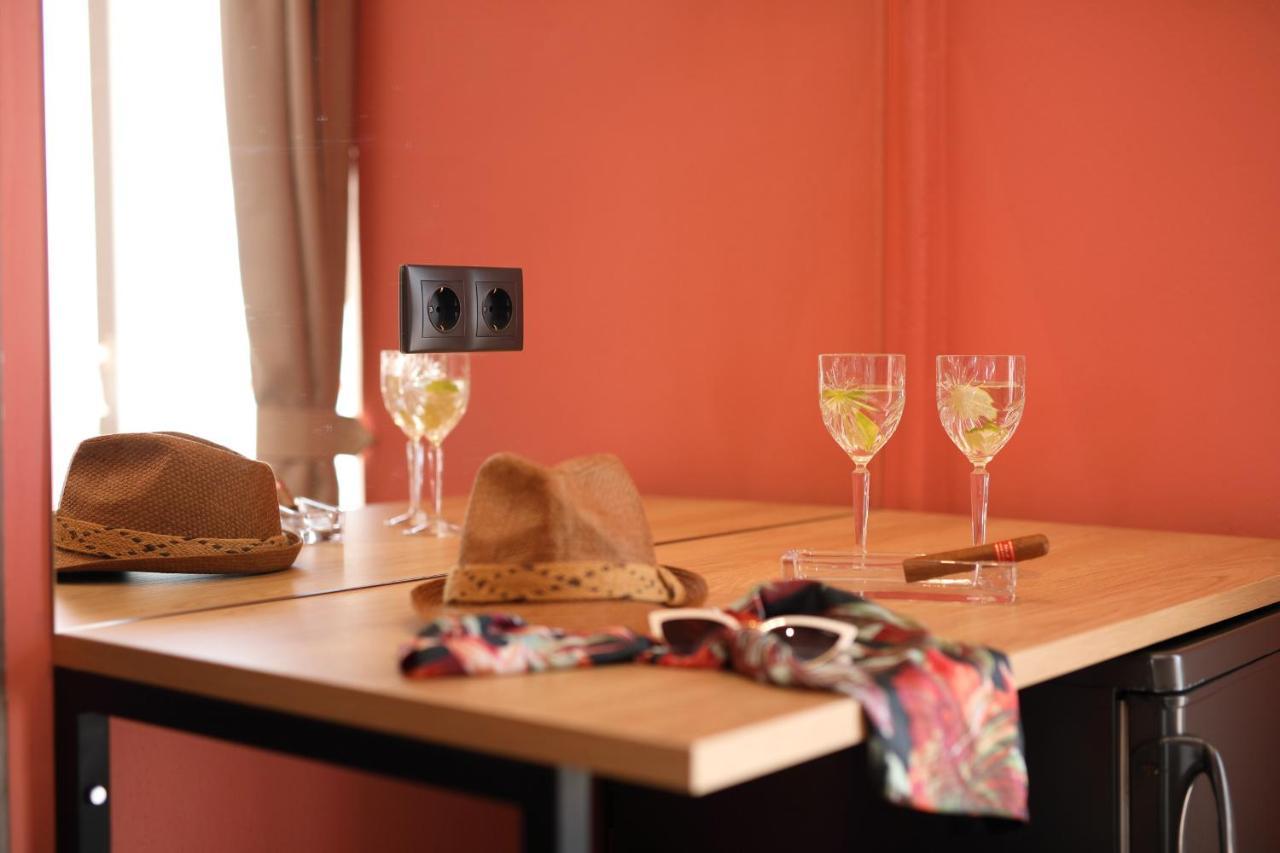 Conte Cristo Suites ปาราเลียกาเตอรีนิส ภายนอก รูปภาพ
