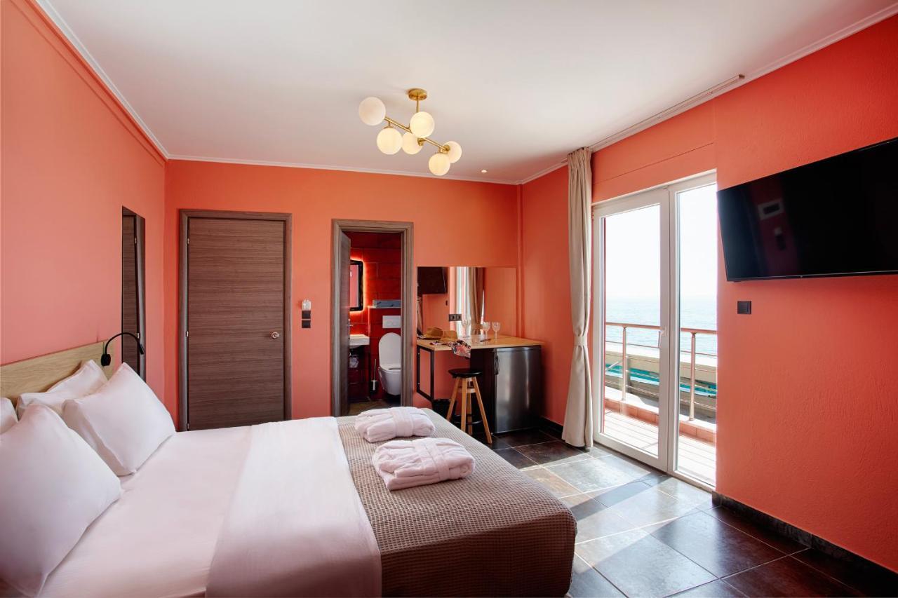 Conte Cristo Suites ปาราเลียกาเตอรีนิส ภายนอก รูปภาพ